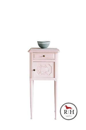 Side Table painted in Antoinette Chalk Paint®
