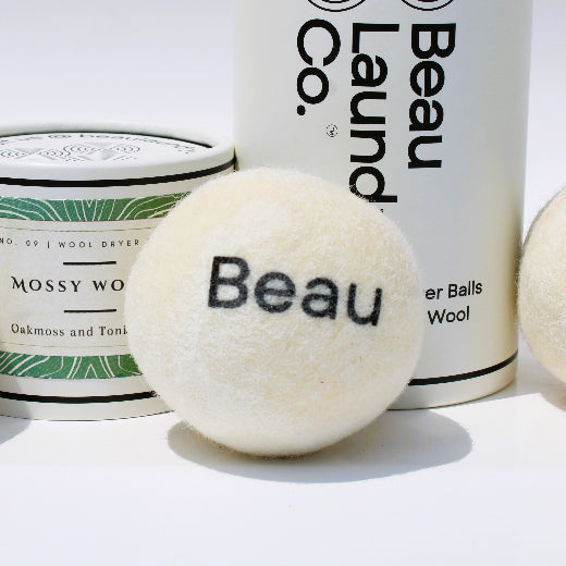 Wool dryer balls with packaging 