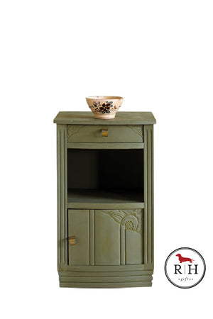 Side Table painted in Olive Chalk Paint®