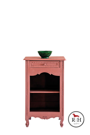 Side Table painted in Scandinavian Pink Chalk Paint®